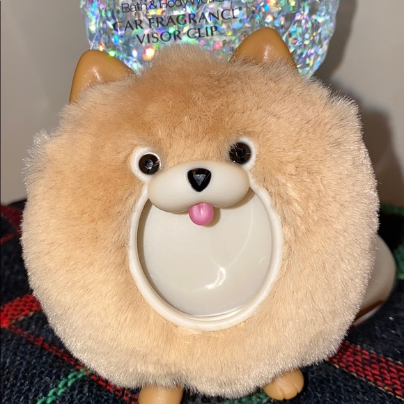 Cute Fuzzy Pomeranian Car Freshener Vent Clip - Picture 6 of 7